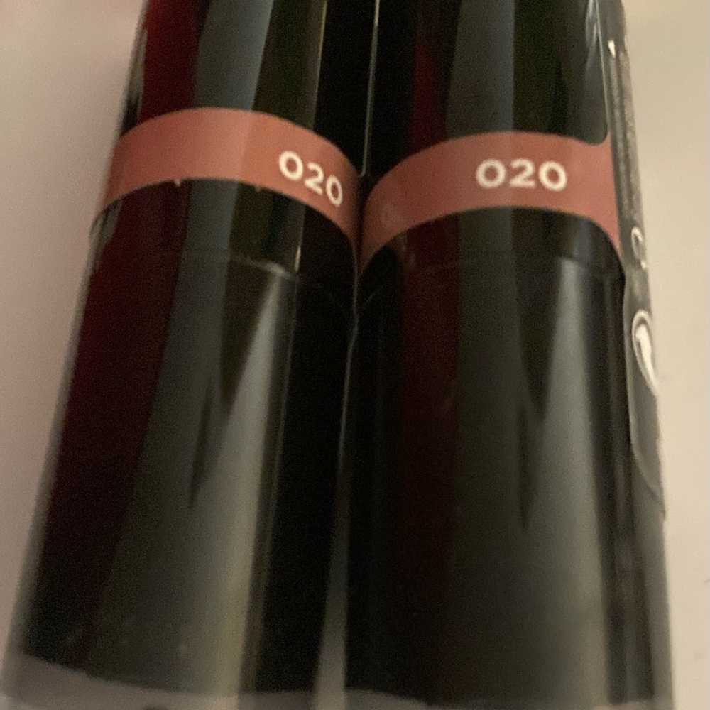 Set of 2 Revlon Glass Shine Lipstick. Shade 020 Nude Illuminator. Brand new